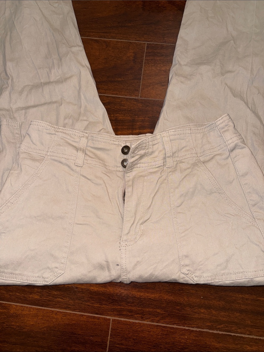 Women’s Cargo Pants in Light Beige - Comfortable Everyday Wear - Picture 3 of 4